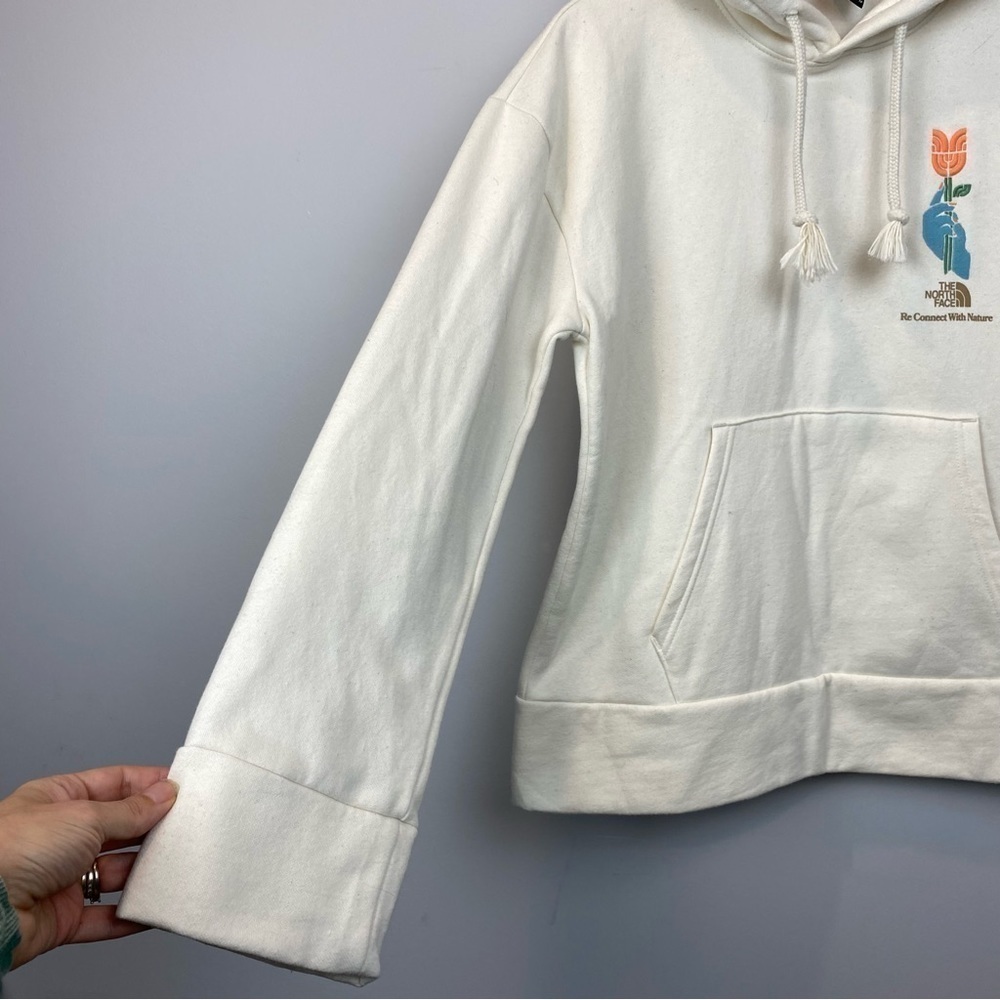 THE North Face • Earth Day Hoodie - Picture 7 of 12